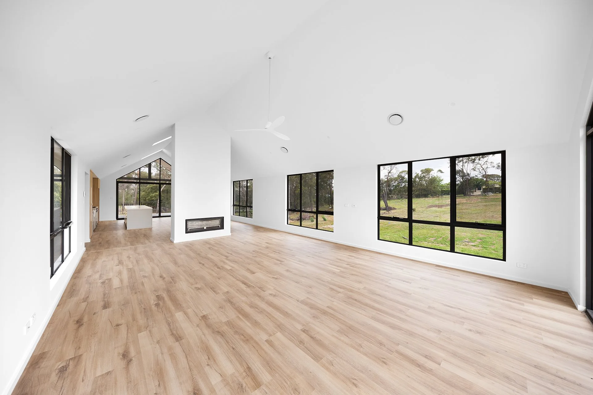 Dutton Road — real estate photography