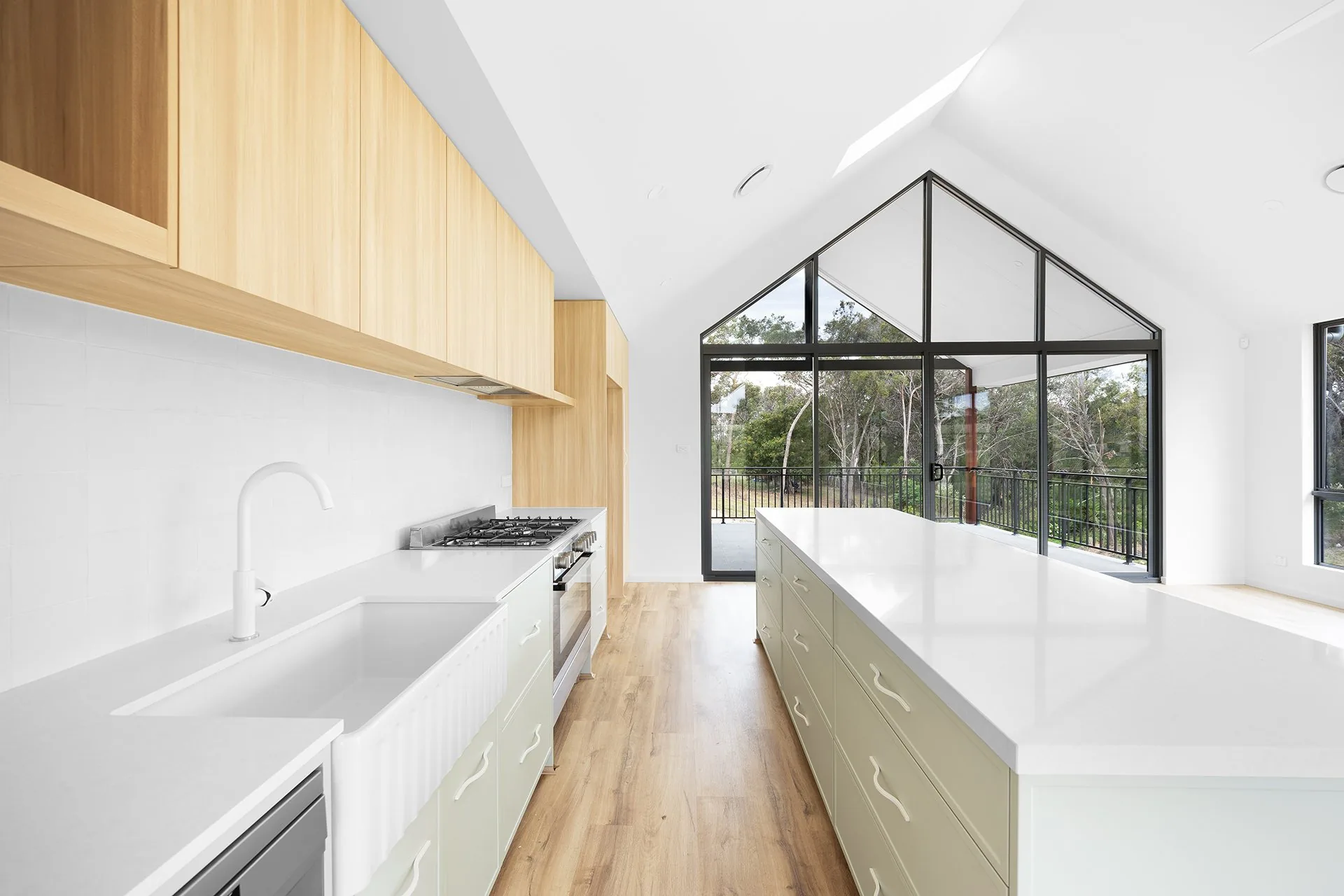 Dutton Road — real estate photography