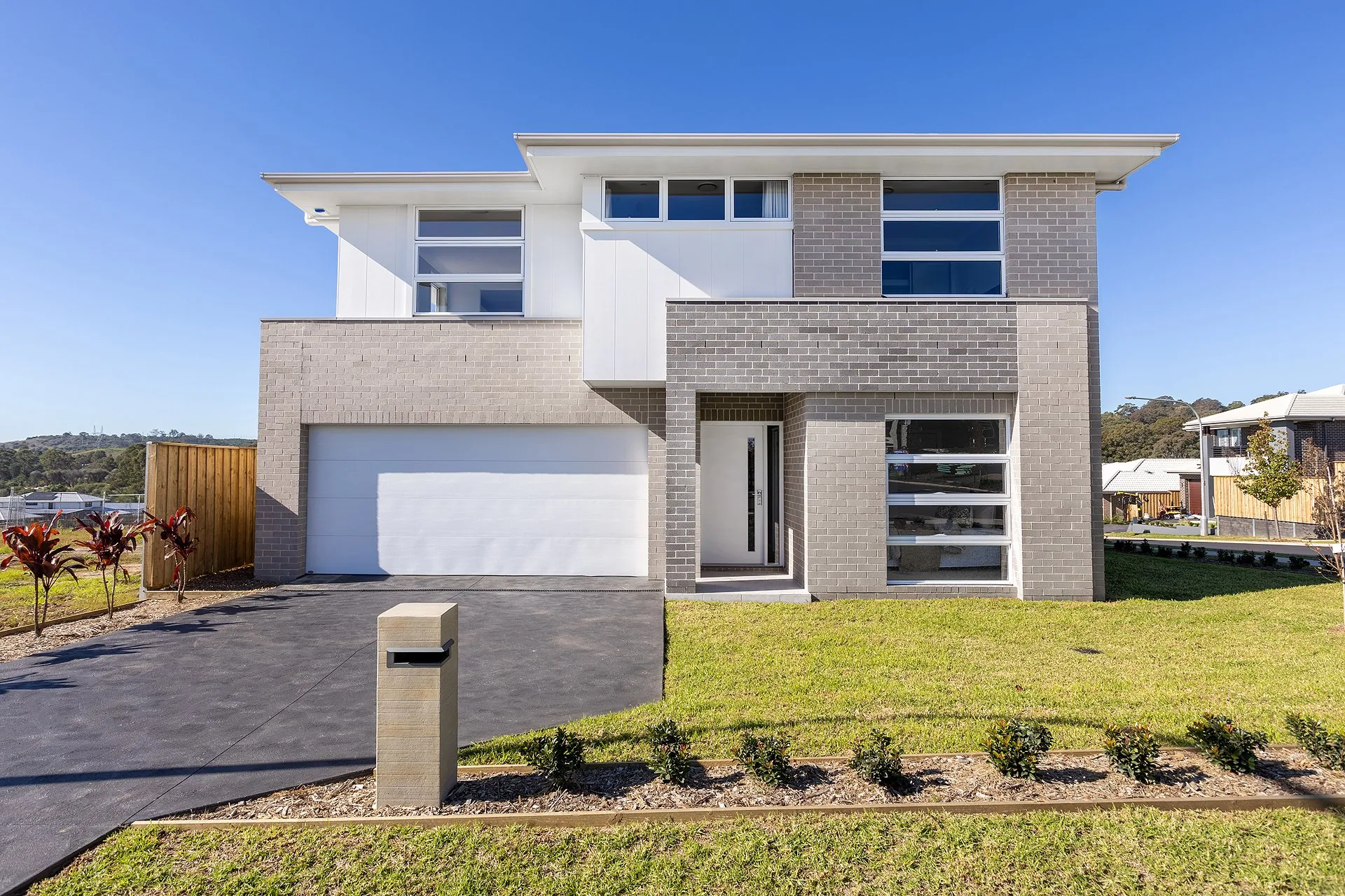 Mount Pleasant Dr — real estate photography