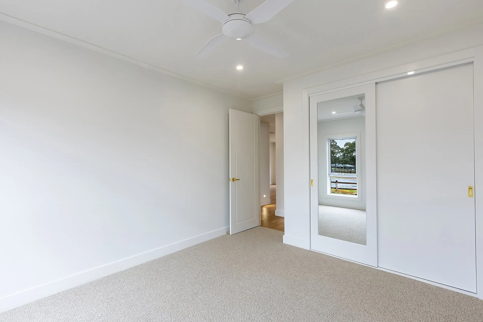 Silly Oak Pl — real estate photography
